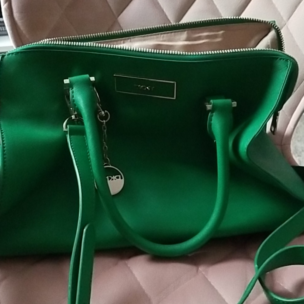 Green purse